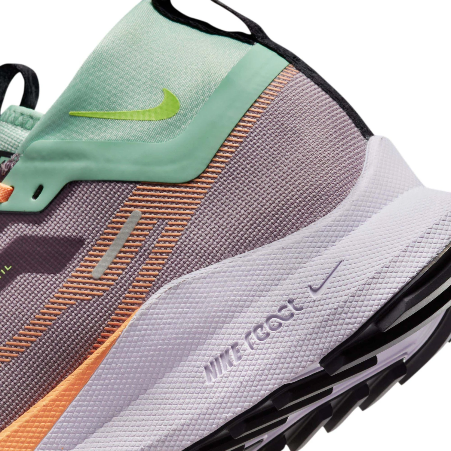 Nike | Women's React Pegasus Trail 4 GORE-TEX Running Shoes - Purple Smoke - Image 4