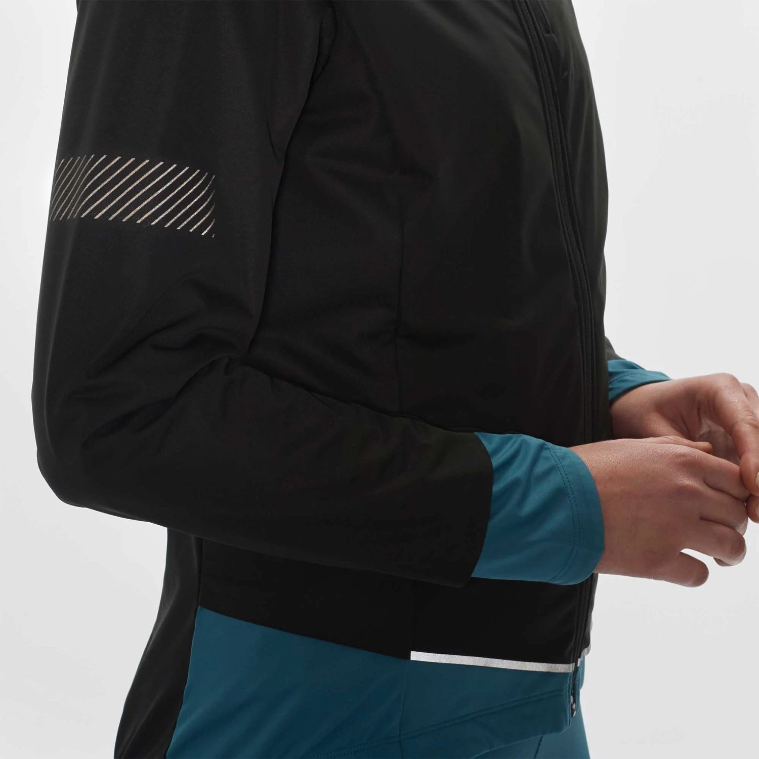 Salomon | Women's Light Shell Jacket - Image 6
